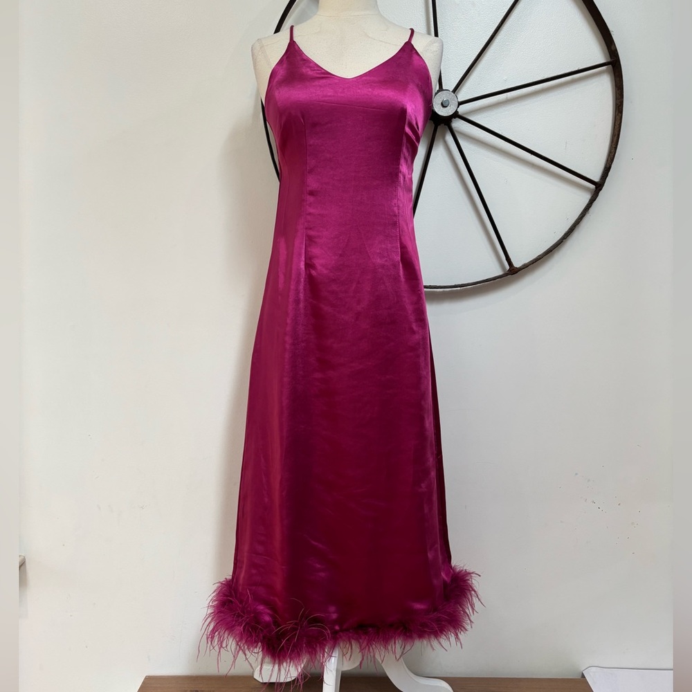 On Twelfth Magenta pink satin fur trimmed midi cocktail dress S